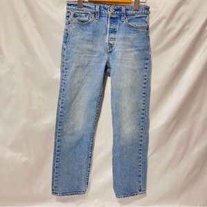 Levi's Women’s Classic 501 Button-Fly Wedgie Straight Jeans sz 26